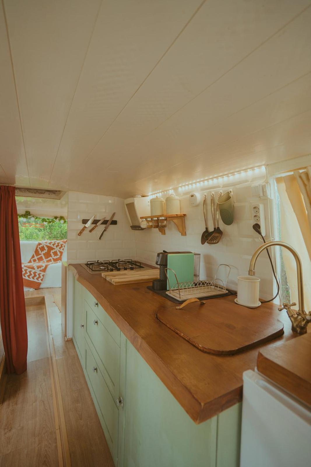 סינטרה The Amazing Inacio Bus Converted Home מראה חיצוני תמונה