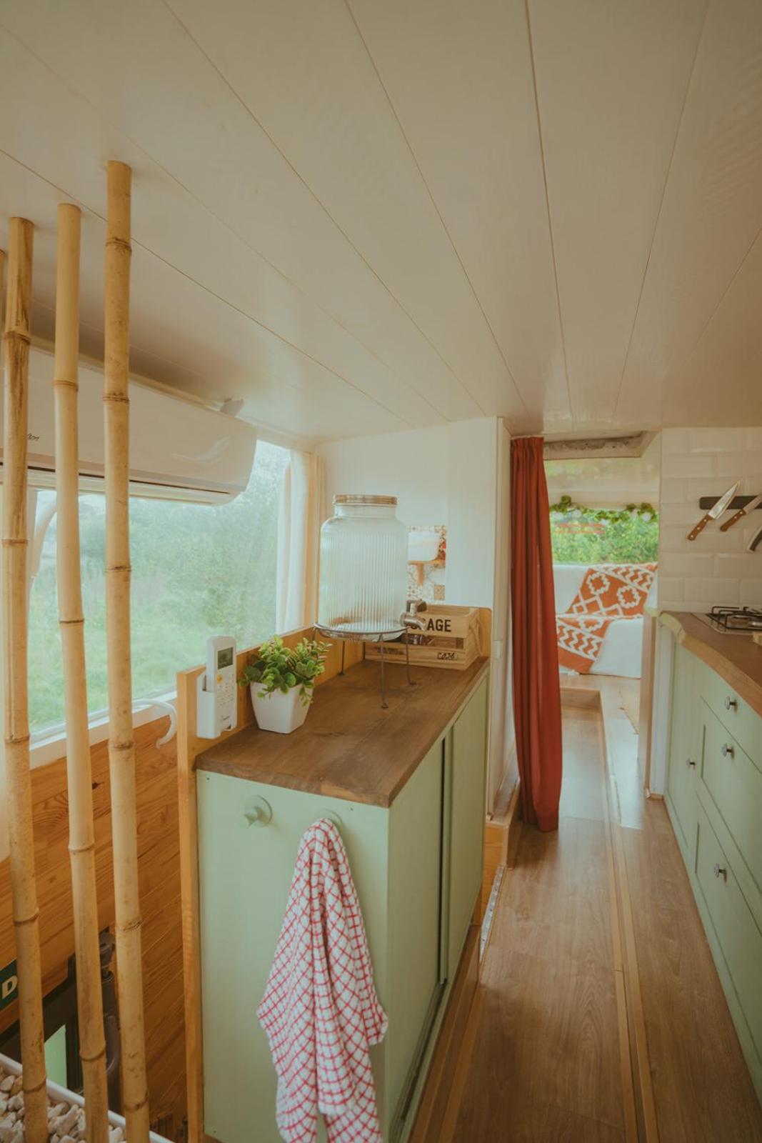 סינטרה The Amazing Inacio Bus Converted Home מראה חיצוני תמונה